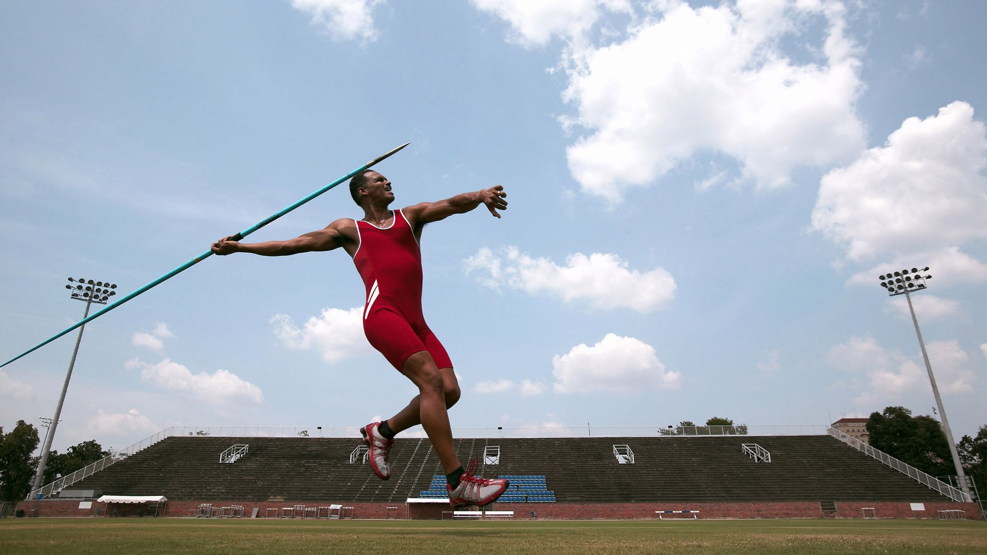 德国男子81公斤级柔道选手在比赛中获得第七名,德国柔道选手硬核热身