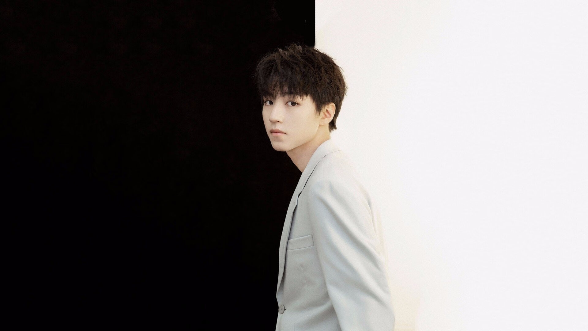 开云kaiyun-“2025世界运动会：高新体育中心举重赛场，选手一举成名”